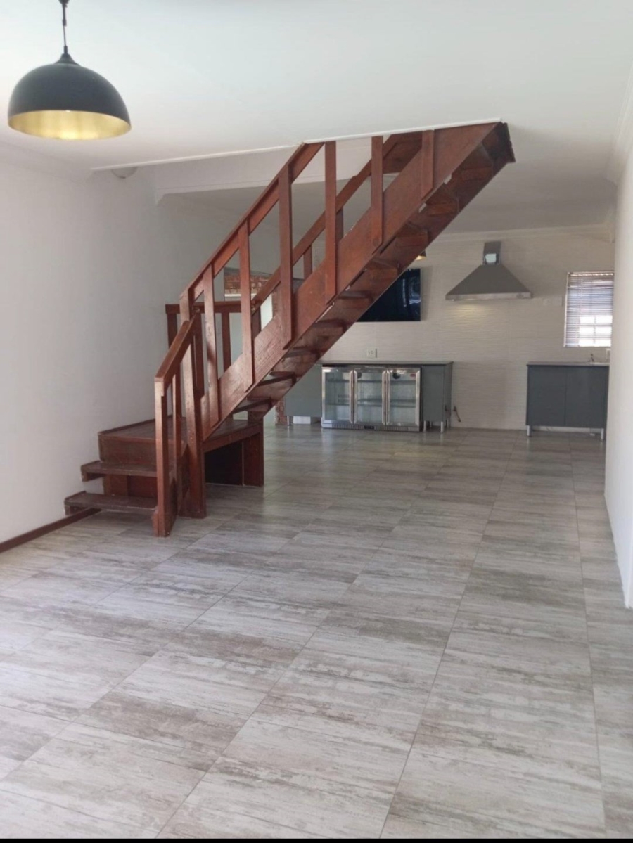 4 Bedroom Property for Sale in Noorsekloof Eastern Cape